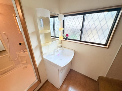 【洗面所】 | フローリア