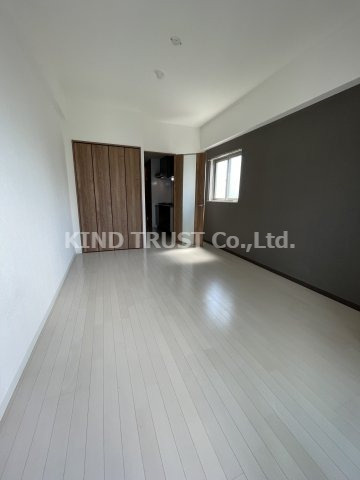 ロイヤルカーサ東天満の居間・リビング|おしゃれなリビングです