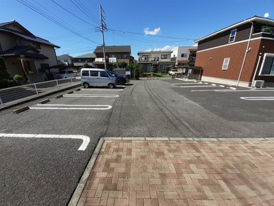 【駐車場】 | ラッフィナ－ト | 駐車場