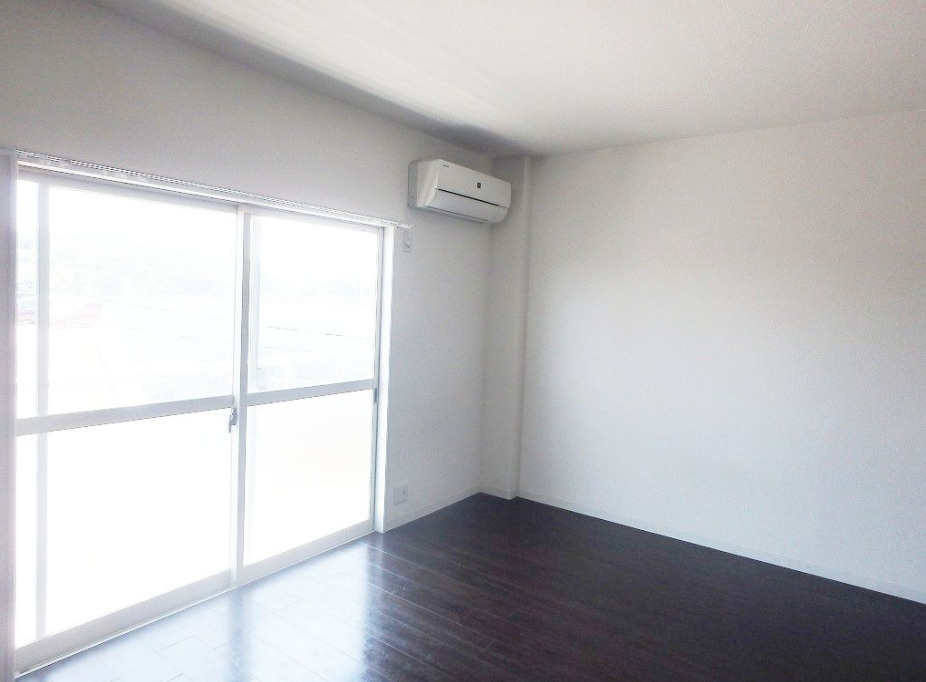 リノ・パラッツォ【１０，０００円キャッシュバック対象物件】の居間・リビング|おしゃれな居間です