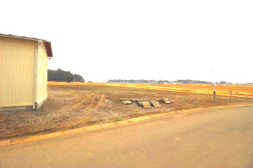 【前面道路含む現地写真】 | 平坦で使いやすい　蓄電池用地等に／つくば市沼崎 | 前面道路含む現地写真です