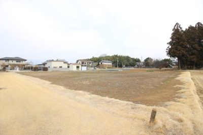 【展望】 | 平坦で使いやすい　蓄電池用地等に／つくば市沼崎 | 物件南側より北側前面道路を望む