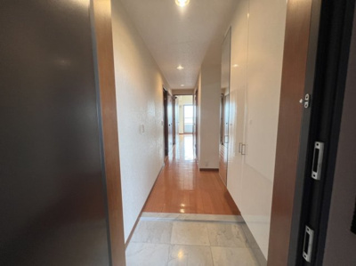 【玄関】 | ポレスター医大前