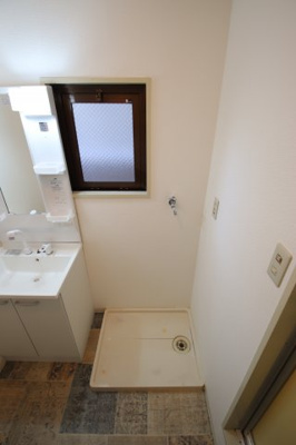 【設備】 | レナジア深井 | 室内洗濯機置場