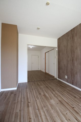 【洋室】 | レナジア深井