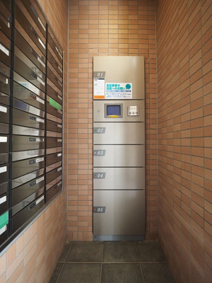 【その他共用部分】 | ルームズ学園北町 | 宅配ボックス