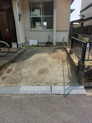 【駐車場】 | 宝生ヶ丘貸家
