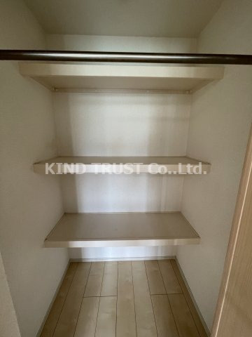 天神戎長柄の収納|ウォークインクローゼットです