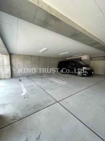 天神戎長柄の駐車場