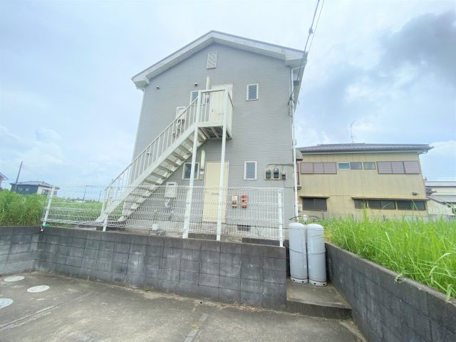 横芝光町栗山アパートの外観