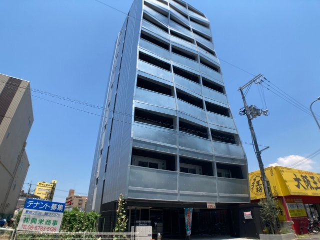 グランシアター高井田の外観