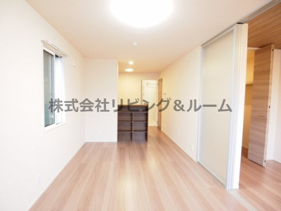 【居間・リビング】 | グランドパレス港南・B棟