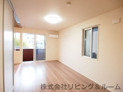 【居間・リビング】 | グランドパレス港南・B棟