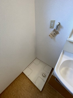 【設備】 | ハーミッツ・セル大桐 | 室内洗濯置き場です