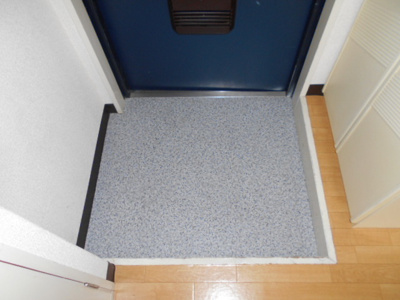 【玄関】 | ローレルハイツウエハラ | シューズボックスも完備されている玄関です