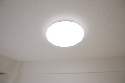 【設備】 | ベルドマー二 | 照明器具