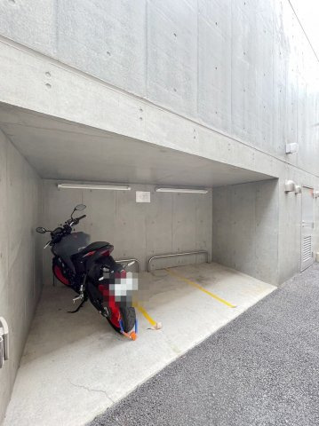「防音マンション」SOLASIAresidence上板橋の駐車場|バイク置場も有り（空き状況は要確認）