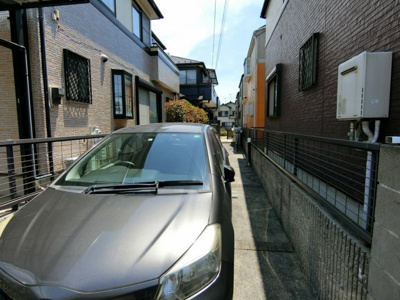 【前面道路含む現地写真】 | 松戸市六高台７丁目戸建て