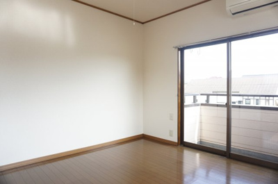 【寝室】 | ハッピーハイツ