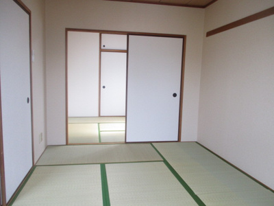 【寝室】 | シティーハウス酒井