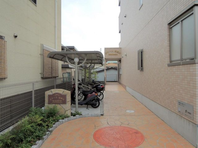 【エントランス】 | ボナール逆瀬川