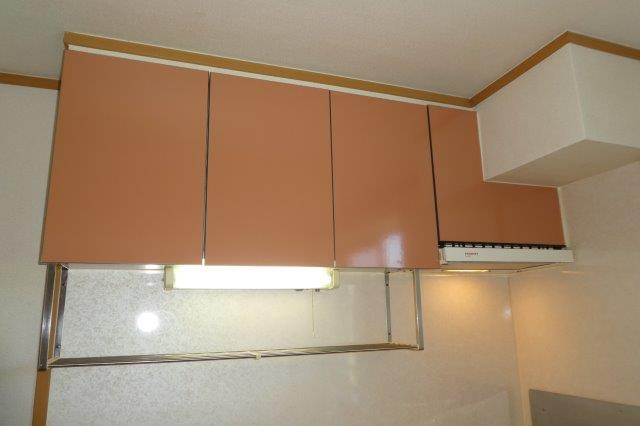 ショコラハウスのキッチン|キッチン上収納