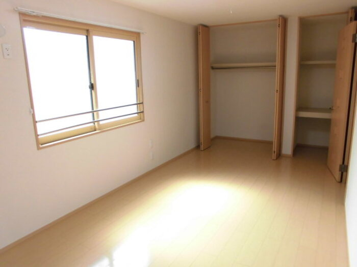 フローラの寝室