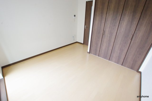 ルクール江坂　仲介手数料無料の居間・リビング