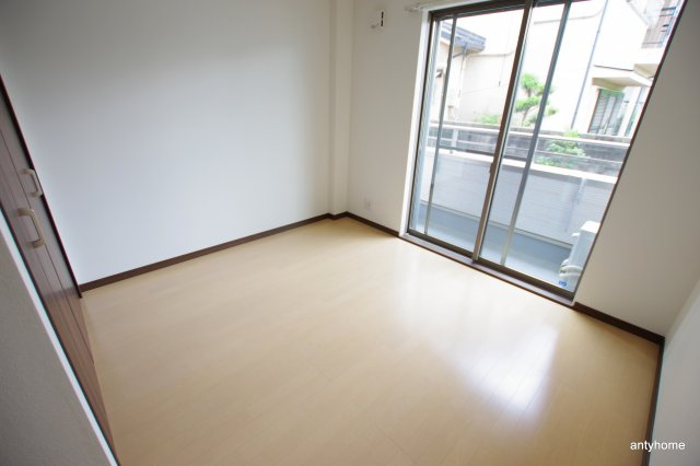 ルクール江坂　仲介手数料無料の寝室