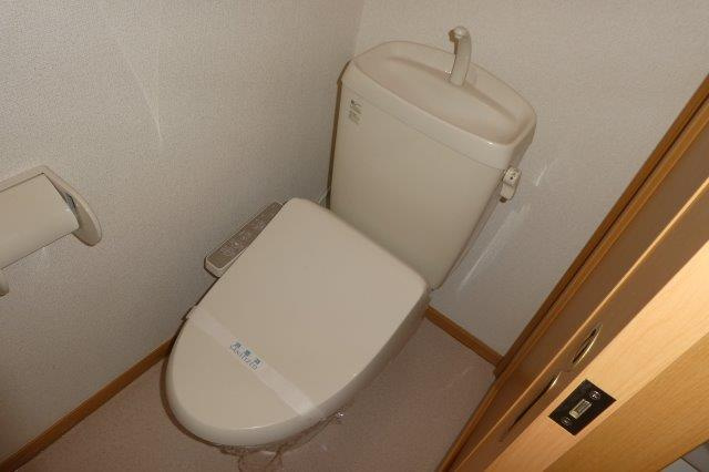 ビッグベアーDのトイレ|シャワー付きトイレに変更