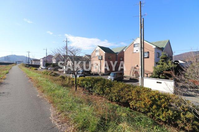 グレース勝沼の周辺