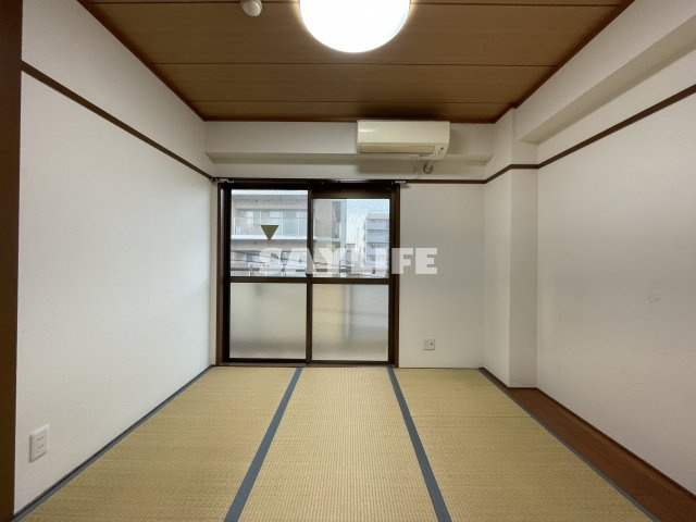 ライズコート永田の和室