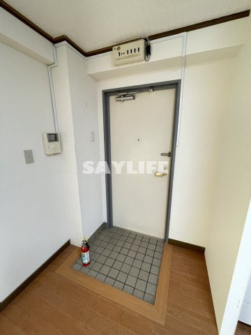 ライズコート永田の玄関