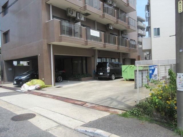 DAIMEIビルの駐車場|DAIMEIビル