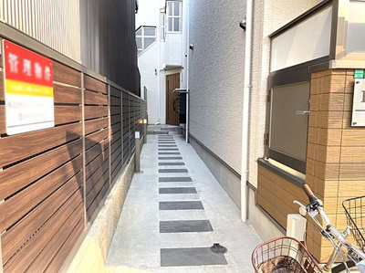 【エントランス】 | 2019年建築！！大阪市内の一棟アパート