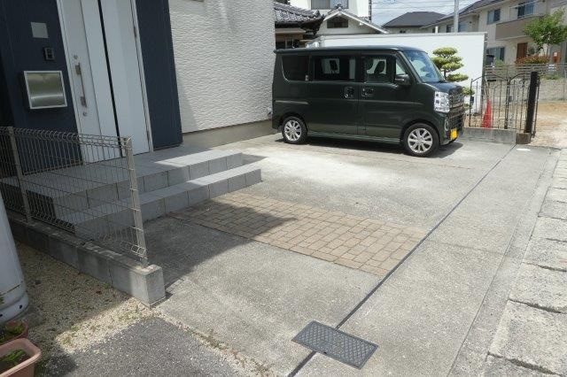 水江戸建借家の駐車場