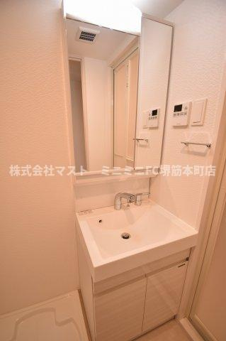 S-RESIDENCE堺筋本町Unoの洗面所