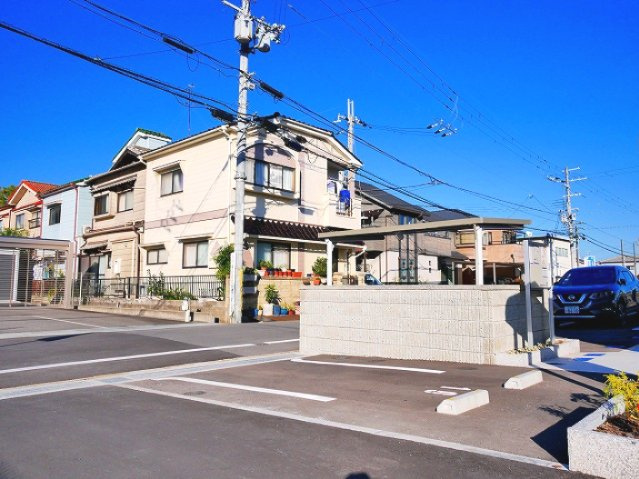 ＳｕｎｎｙＦｉｅｌｄＮｏｒｔｈの駐車場