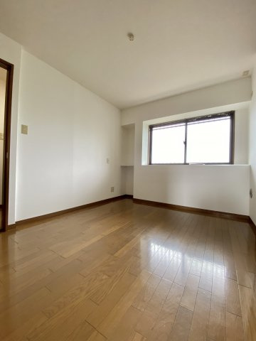 【洋室】 | コーポラス伊藤