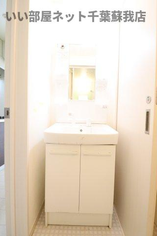 グランパークの洗面所|明るい洗面所です