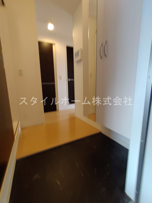 【玄関】 | カーサ　デュエット　A棟