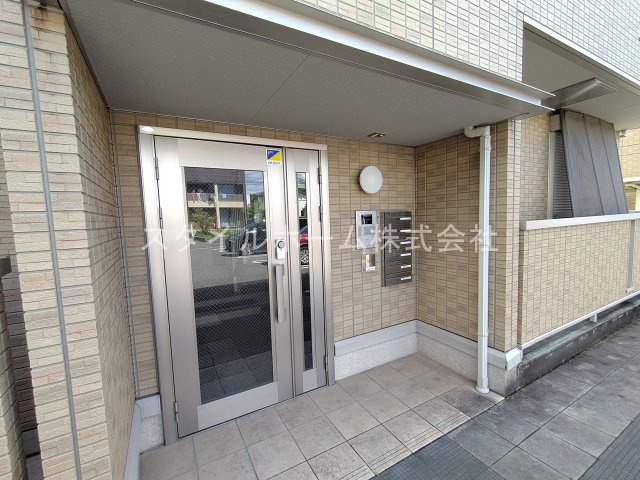【エントランス】 | カーサ　デュエット　A棟
