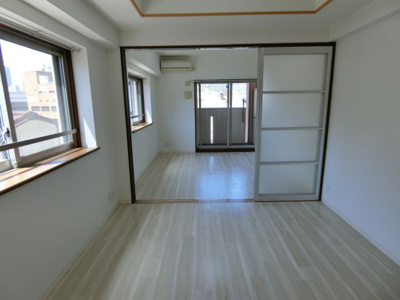 【洋室】 | コンソラーレ同心