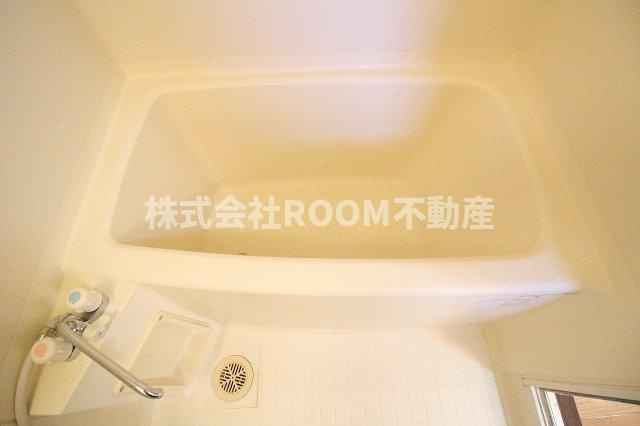 瀬戸山マンション1・2号館の浴室|お風呂で日々の疲れを落としましょう