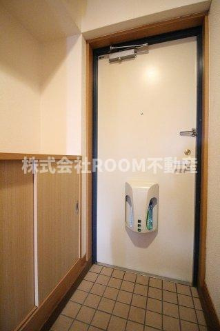 瀬戸山マンション1・2号館の玄関|シンプルで使いやすい玄関です