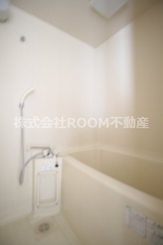 徳留アパートの浴室|ゆったり過ごせるお風呂です