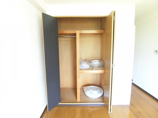 キャッスル山村の収納|同物件別部屋イメージ写真