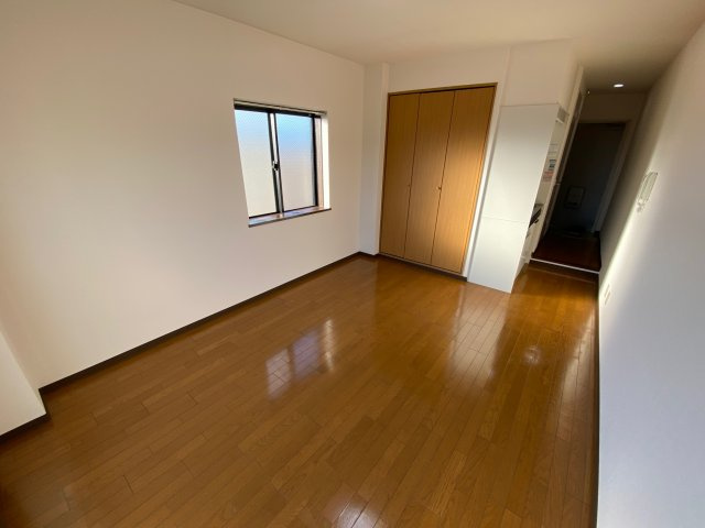 キャッスル山村の寝室|同物件別部屋イメージ写真