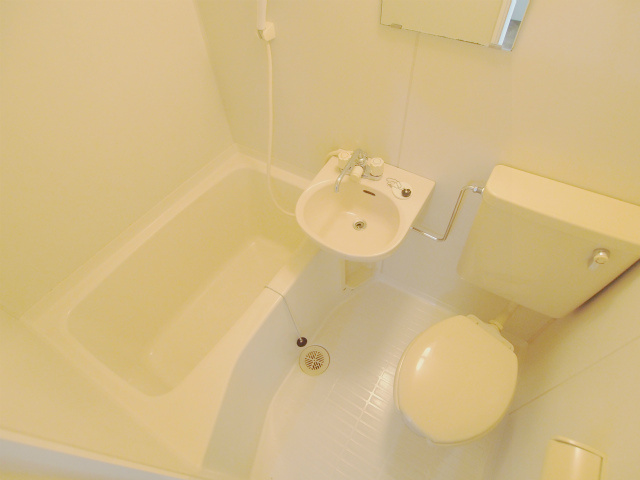 グランドール高田Aの浴室