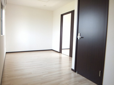 【洋室】 | メゾネット リアン